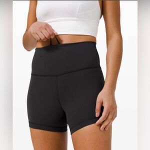 NWT Lululemon Wunder Train High-Rise Short 4"